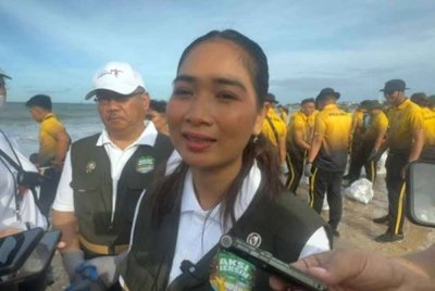 Ni Luh Puspa ketika ditemui pemberita pada program bersih laut di Pantai Kedonganan, Jimbaran, Kabupaten Badung, Bali, pada Ahad. Foto Agensi