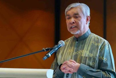 Ahmad Zahid menyampaikan ucapan sebelum melancarkan IslamiCruise Malaysia-Saudia di Grand Millenium Hotel, Kuala Lumpur, pada Rabu. Foto Bernama