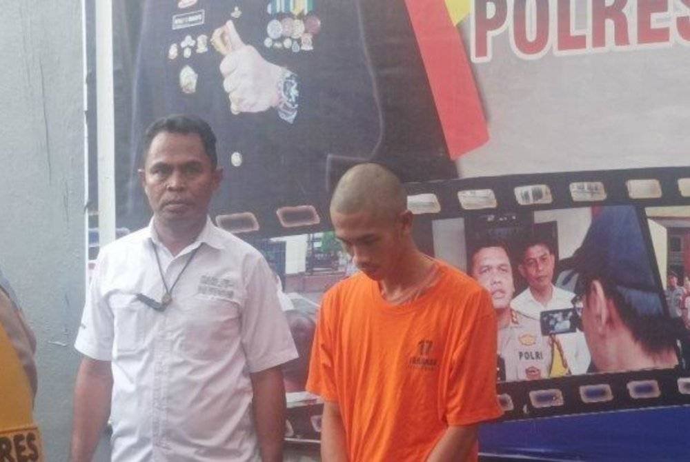 Jibril, suspek yang terlibat dalam pembunuhan seorang gadis hamil telah dibawa ke hadapan dalam sidang media di Ibu Pejabat Polis Gowa pada 22 Januari lalu.