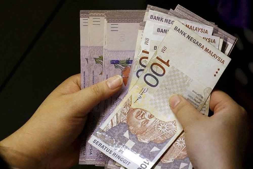 Penyebab utama persaraan tertangguh dalam kalangan rakyat Malaysia adalah simpanan yang tidak mencukupi ditambah dengan kenaikan kos sara hidup. Gambar hiasan