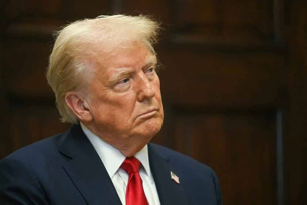 Suruhanjaya Eropah menolak dakwaan Trump yang menyatakan bahawa Amerika Syarikat mengalami defisit perdagangan sebanyak AS$350 bilion (RM1.6 triliun) dengan Kesatuan Eropah. Foto AFP