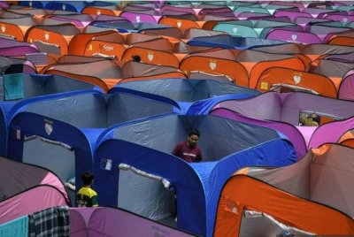 setakat jam 8 pagi tadi, 21 keluarga dari Rumah Tembawai Kapok yang terjejas akibat banjir sejak Ahad masih berlindung di PPS Saratok. Gambar fail Bernama