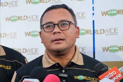 Amirudin ketika ditemui pada pada Majlis Pelancaran Loji Hidrokuasa Kecil (SHP) Batang Kali di sini, pada Khamis.