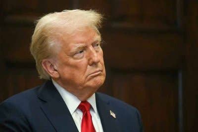 Suruhanjaya Eropah menolak dakwaan Trump yang menyatakan bahawa Amerika Syarikat mengalami defisit perdagangan sebanyak AS$350 bilion (RM1.6 triliun) dengan Kesatuan Eropah. Foto AFP