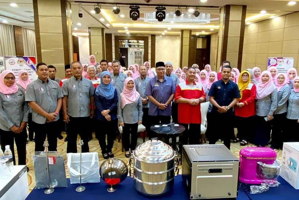 Mereka ini merupakan antara 16,955 individu bebas dari kepompong kemiskinan sejak 2013 lalu hasil daripada PEKB yang diperkenalkan oleh KPKT.