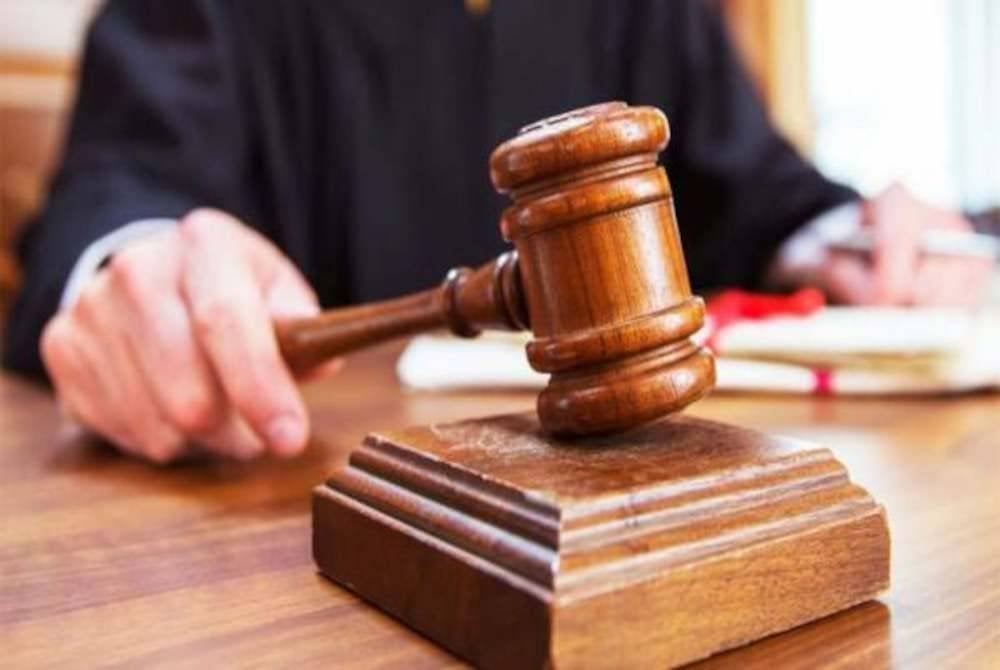 Seorang pengurus tugasan sebuah hotel dipenjara 12 bulan dan dua sebatan oleh Mahkamah Sesyen selepas mengaku bersalah atas pertuduhan pecah amanah membabitkan bayaran bilik hotel lebih RM30,000 tahun lepas. - Gambar hiasan