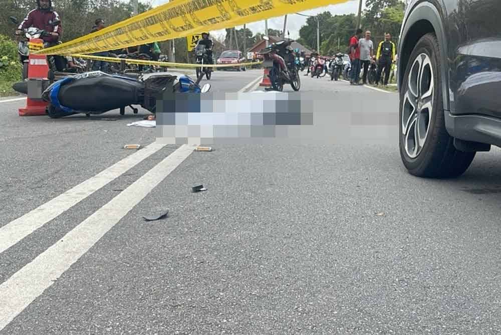 Keadaan kenderaan terlibat kemalangan Jalan Mengabang Telong Batu Rakit, di Kuala Nerus pada Jumaat.