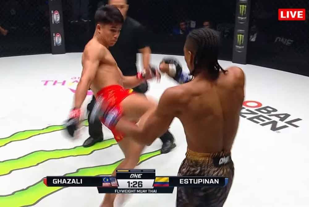 Aksi Jojo menentang Estupinan.