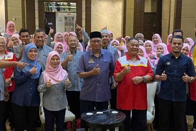 Sebelum menyertai kursus melalui Program Pemerkasaan Ekonomi Komuniti Bandar (PEKB) yang diperkenalkan oleh Kementerian Perumahan dan Kerajaan Tempatan (KPKT) kebanyakan peserta hanya memperoleh rezeki cukup makan.