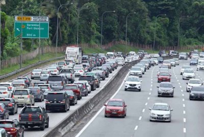Keadaan trafik susur keluar persimpangan Port Dickson di Lebuhraya PLUS arah selatan. - Foto hiasan