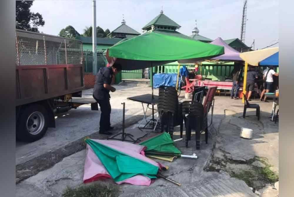 Serbuan dijalankan Jabatan Penguatkuasa MBDK susulan rungutan diterima daripada wakil penduduk sekitar.