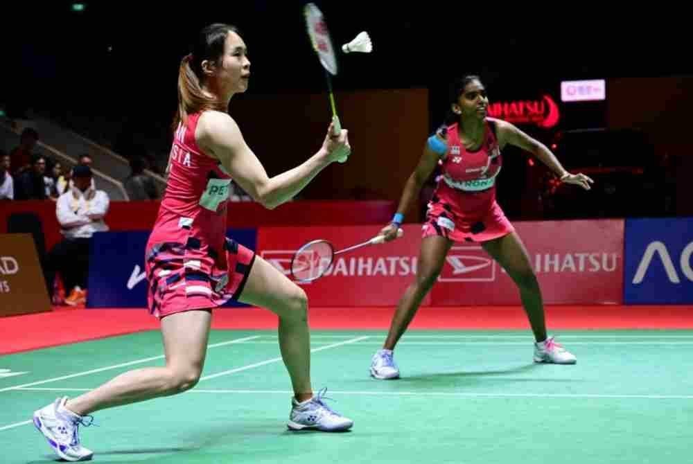 Pearly (kiri) dan Thinaah tewas kepada pasangan Korea Selatan dalam aksi final Indonesia Masters di Jakarta pada Ahad. Foto Xinhua.