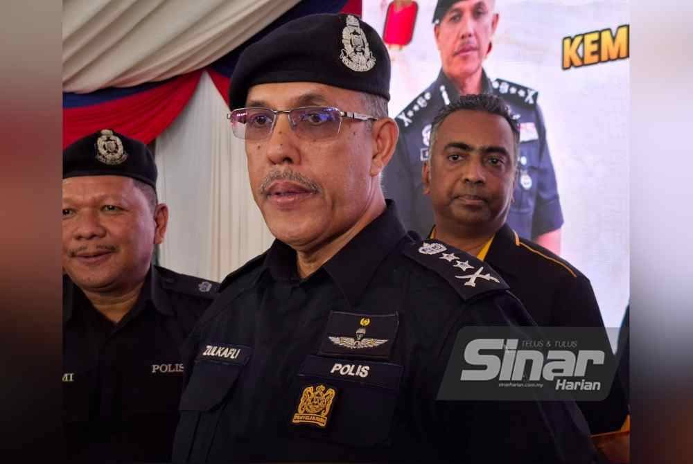 Zulkafli ditemui pada Kempen Keselamatan Jalan Raya sempena Sambutan Tahun Baharu Cina 2025 peringkat Kontinjen Perak di Plaza Tol Taiping Selatan, Lebuhraya Pesisiran Pantai Barat (WCE) pada Isnin.