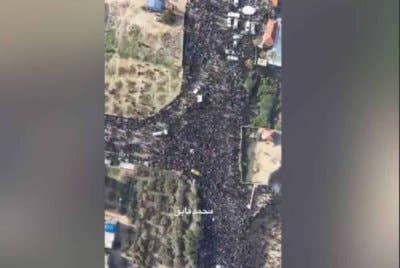 Penduduk Gaza yang dipindahkan terpaksa bermalam berhampiran Wadi Gaza bagi menunggu pembukaan Koridor Netzarim sebelum kembali ke bahagian utara Semenanjung Gaza.