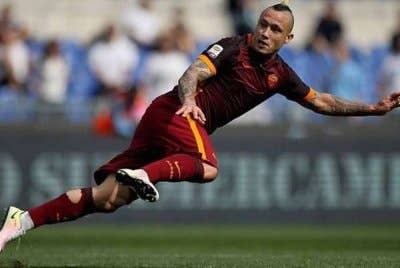 Nainggolan ketika menyarung jersi AS Roma dalam Serie A Itali. Foto: Agensi