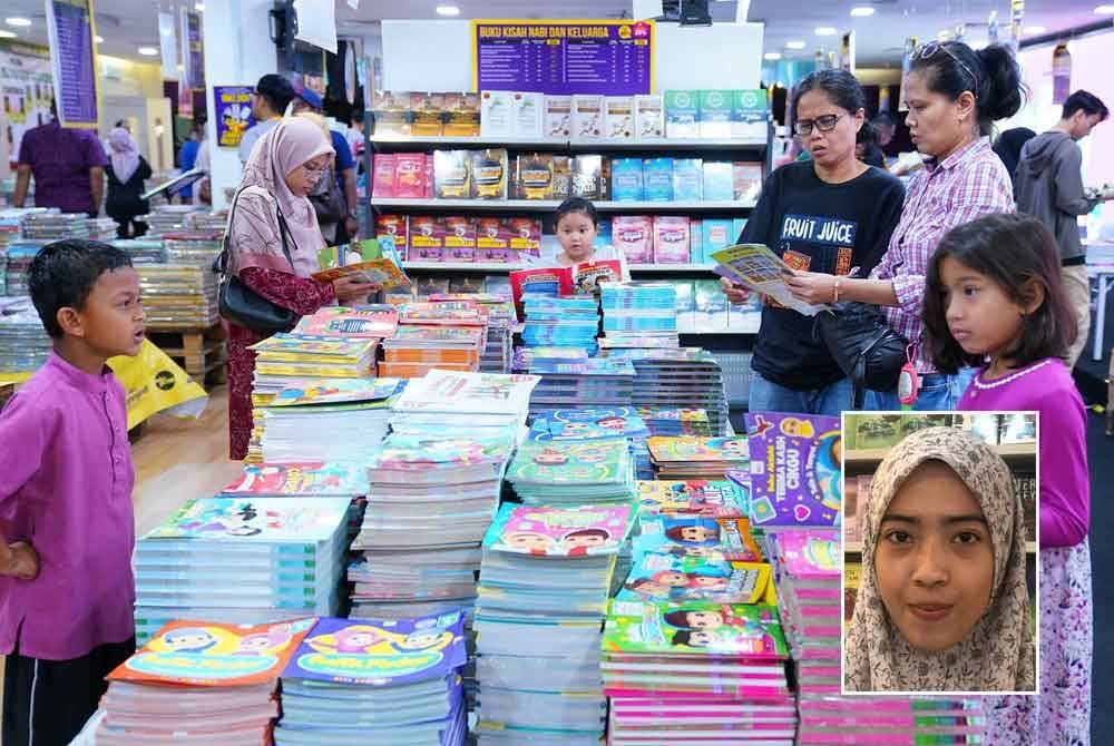 Pengunjung meneliti buku kanak-kanak yang dijual di Jualan Gudang Karangkraf 2025. (Gambar kecil: Maisarah)