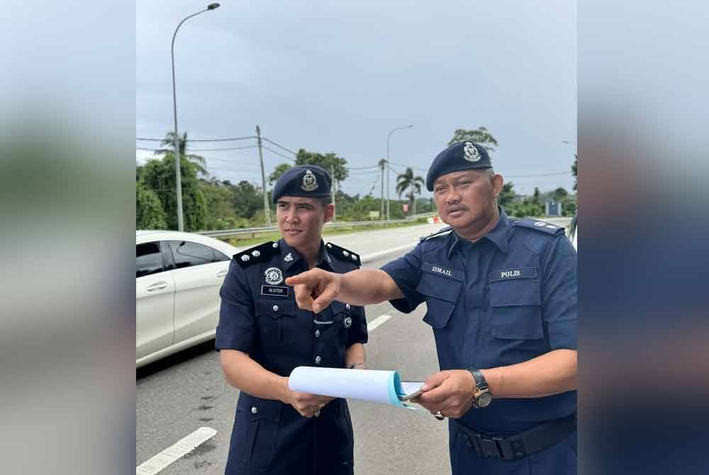 Ismail (kanan) turun padang memantau pergerakan lalu lintas di beberapa laluan utama di daerah Lipis sempena Ops Selamat 23 Tahun Baharu Cina 2025. Foto: IPD Lipis