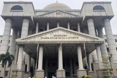 Bekas pegawai Nafas mengaku tidak bersalah di Mahkamah Sesyen di sini hari ini atas dua pertuduhan menerima suapan berjumlah AS$300,000 daripada syarikat pembekal baja Singapura, tiga tahun lepas. - Gambar hiasan