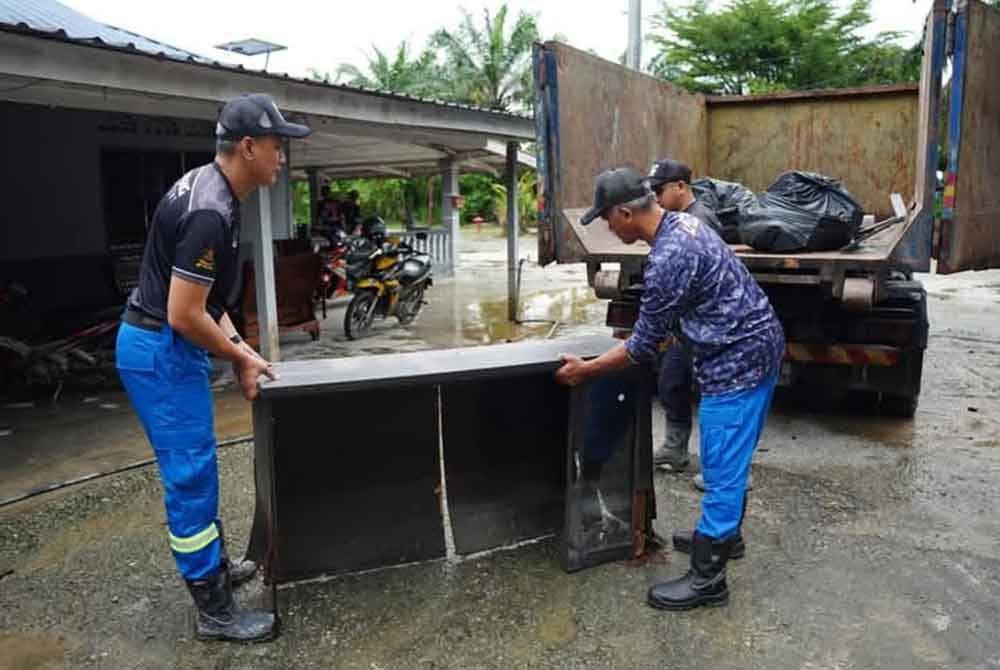 Tindakan proaktif MPS melakukan kerja-kerja pembersihan memberikan kelegaan kepada mangsa banjir lumpur.