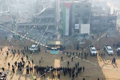 Tahanan berkenaan dijangka tiba di kawasan Radana, Ramallah sekitar tengah hari Khamis. Foto Reuters