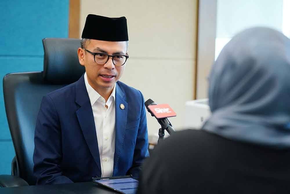 Fahmi ketika ditemu bual wartawan Sinar Harian di bangunan SKMM pada Selasa.