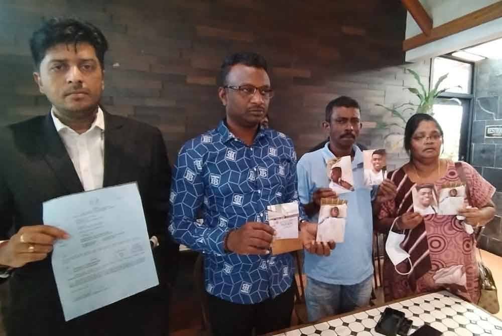 Dari kiri, Dinesh, Dayalan, Pannir dan Shanti ketika bertemu pemberita pada Jumaat.