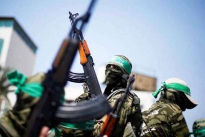 Hamas mengeluarkan senarai nama 183 tahanan Palestin di penjara Israel yang dijadualkan dibebaskan pada Sabtu.