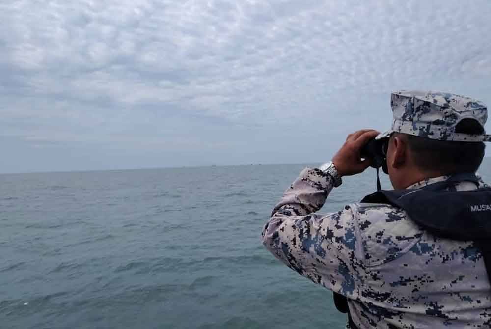 Maritim Malaysia telah mengaktifkan operasi Carilamat bagi mengesan tiga nelayan yang dikhuatiri hilang sejak 26 Januari lepas.