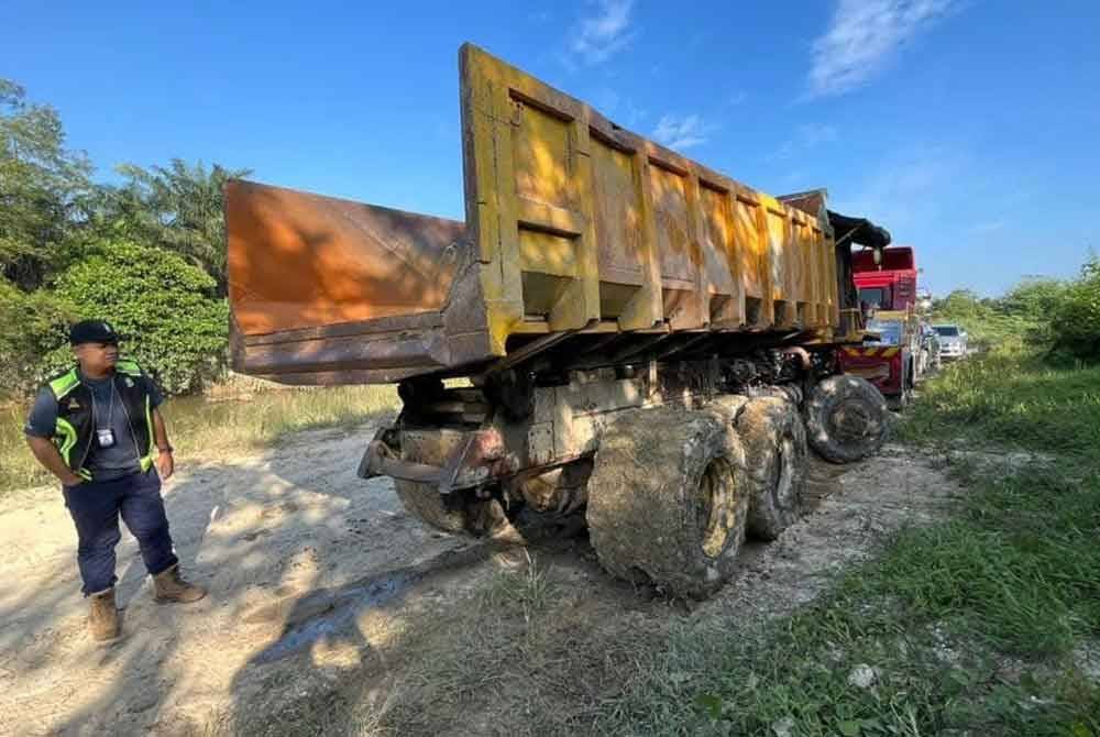 Semakan lanjut bersama Air Selangor mendapati aliran air sungai di muka sauk LRA Sungai Selisik adalah normal. Foto: Facebook LUAS