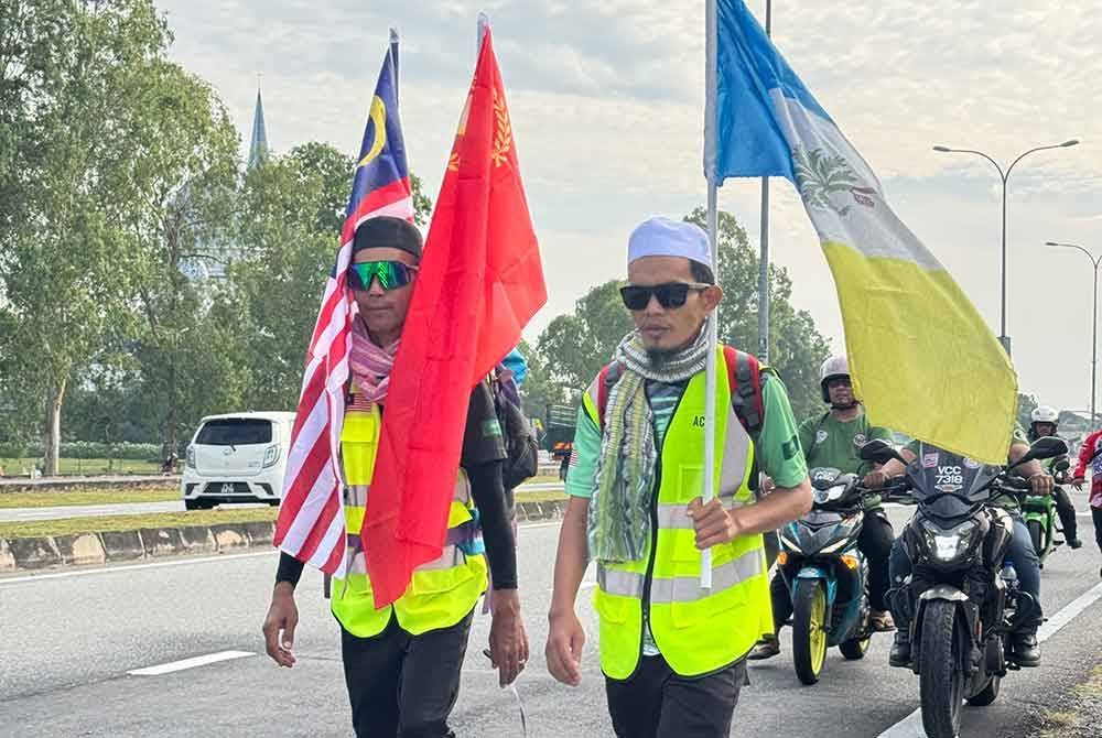 Mereka akan melalui laluan yang sama oleh Mohamad Al Bukhari dan Mohamad Azizul.