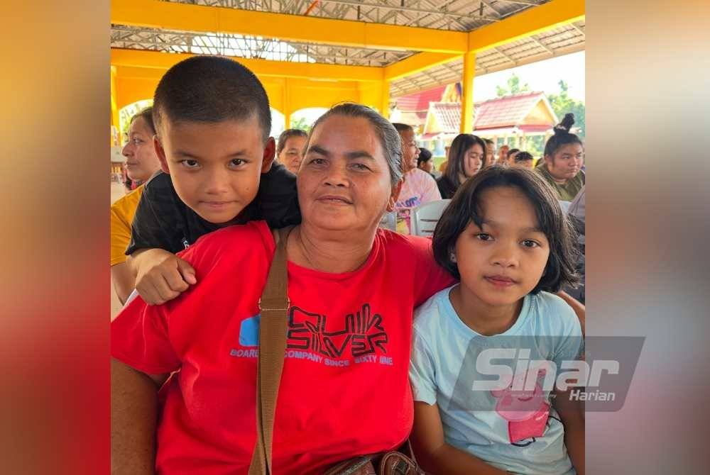 Yeen Ney (kanan) bersama Sookee (tengah). Foto SINAR HARIAN ADILA SHARINNI WAHID