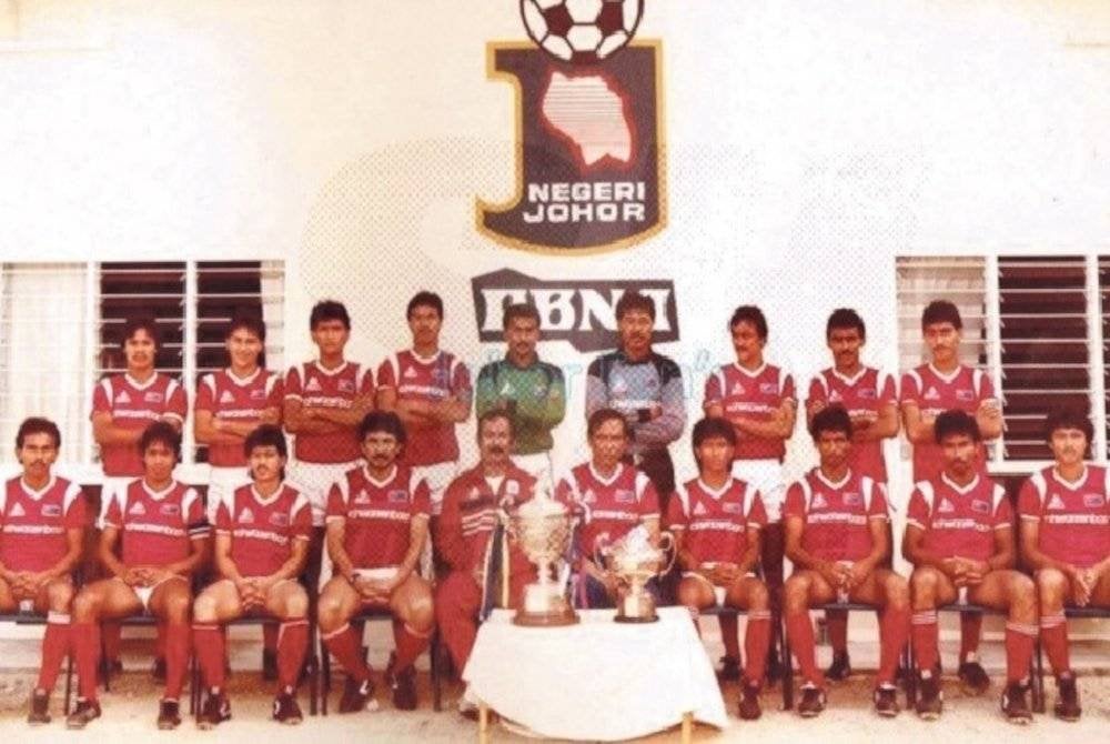 Skuad Johor ketika muncul juara Piala Malaysia pada 1985. Foto Johor FA