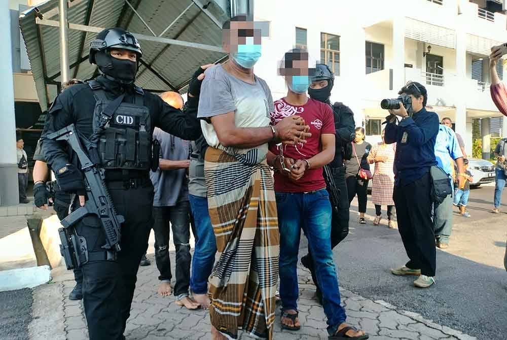 Semua tertuduh didakwa membunuh rakan senegara dibawa ke Mahkamah Majistret Sungai Petani pada Selasa.