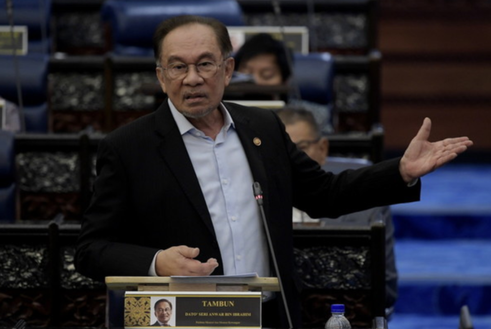 Anwar pada Mesyuarat Pertama Penggal Keempat Parlimen ke-15 Dewan Rakyat di Bangunan Parlimen, Selasa. Foto Bernama