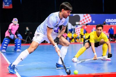 Malaysia kalah di tangan Argentina dalam aksi kedua Kumpulan B Piala Dunia Hoki Dalam Dewan di Croatia pada Selasa. Foto FIH / World Sport Pics
