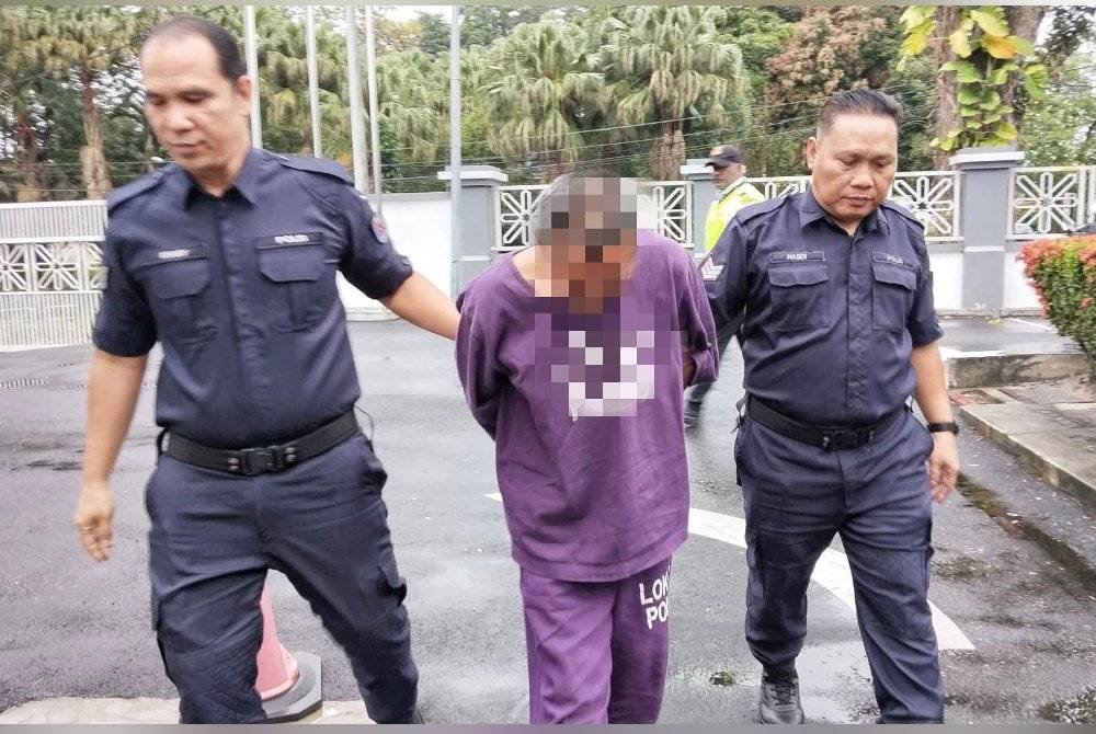 Suspek berusia 63 tahun dibawa ke Mahkamah Majistret Jasin pada Rabu untuk permohonan perintah reman.