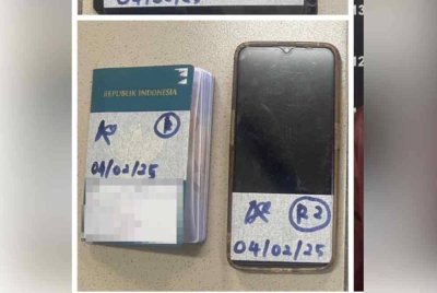Antara telefon bimbit dan pasport dirampas