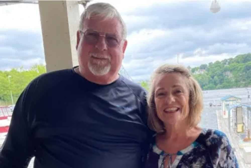 William bersama isterinya, Beverly sebelum meninggal dunia gara-gara kesilapan ketika prosedur pembedahan. Kredit foto/ Zarzaur Law.