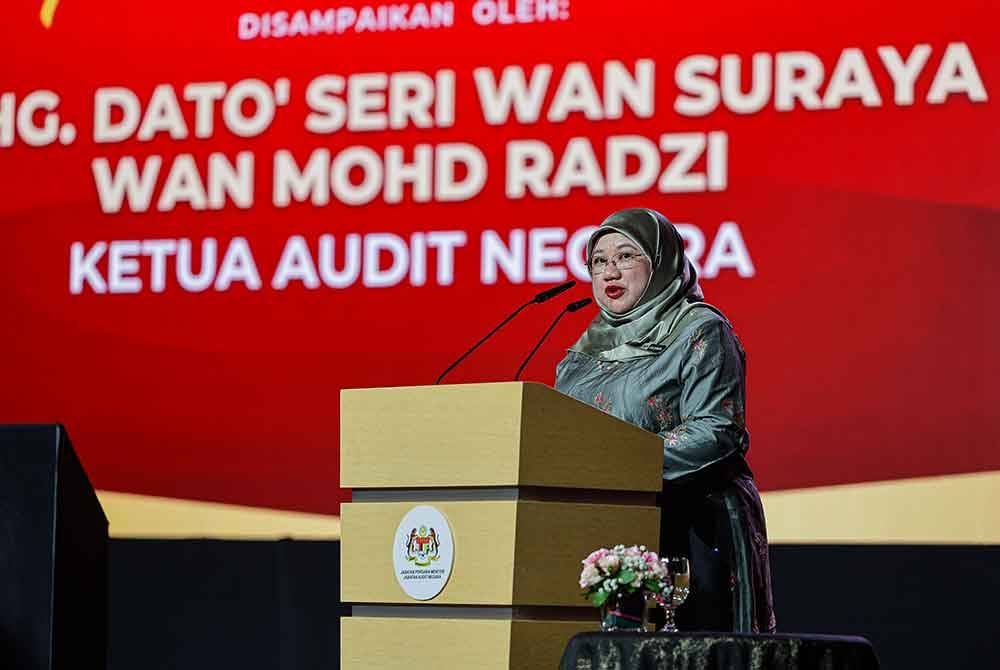 Wan Suraya ketika berucap pada Majlis Peluncuran Pelaksanaan Pengauditan Syarikat Berkaitan Kerajaan (GLC) di Pusat Konvensyen Antarabangsa Putrajaya (PICC), pada Khamis. Foto Bernama