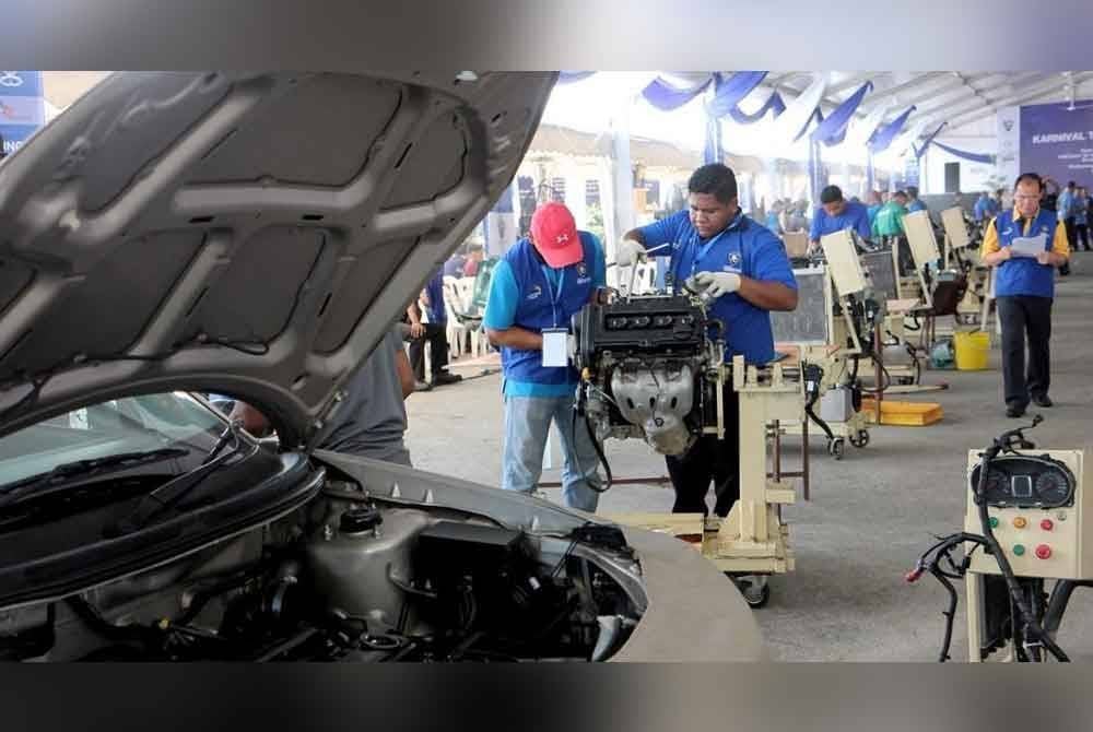 Pelajar lepasan SPM mempunyai peluang luas untuk meneroka bidang TVET yang sejajar dengan minat serta kecenderungan masing-masing. Gambar hiasan