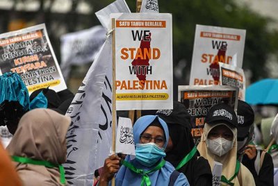 Demonstrasi di Surabaya, Indonesia sebagai sokongan kepada rakyat Palestin baru-baru ini. Foto AFP