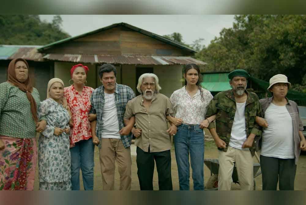 Barisan pelakon tanah air yang terlibat dalam pembikinan filem Mojo.