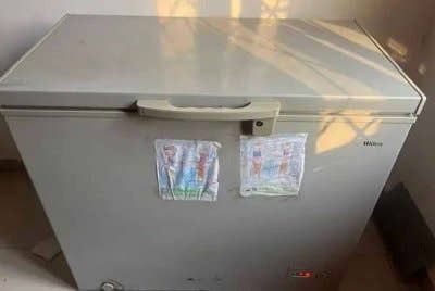 Mayat tiga beradik ditemukan dalam sebuah peti sejuk di rumah mereka di Nnewi.