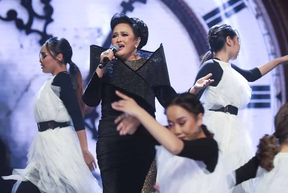 Walaupun mendapat pujian, Liza mengakui lagu bagi segmen solo adalah yang paling sukar disampaikan.