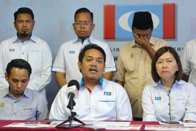 Mohamad Hairul Amir dalam sidang media di Pejabat PKR Perak pada Isnin.
