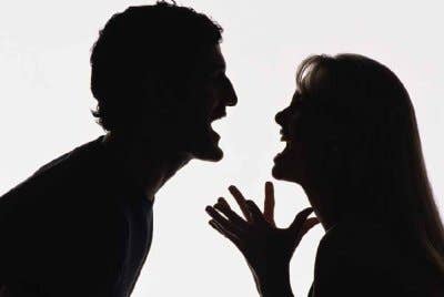 Polis menerima maklumat berkaitan insiden pergaduhan di Kondominium di Taman Cempaka. Foto hiasan