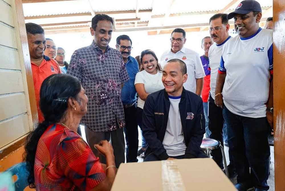 JOJ bukan sekadar lawatan semata-mata tetapi komitmen kerajaan negeri untuk memastikan kepimpinan tertinggi negeri, ketua-ketua jabatan dan pemimpin akar umbi dapat mendengar sendiri denyut nadi serta memahami keperluan rakyat.