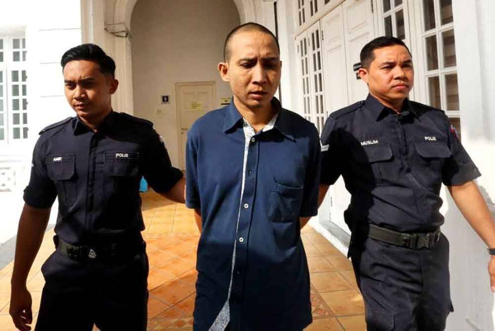 Seorang jurulatih badminton yang berdepan pertuduhan melakukan amang seksual fizikal terhadap remaja lelaki berusia 16 tahun diarah menjalani pemeriksaan mental di Hospital Bahagia Ulu Kinta di Tanjung Rambutan.