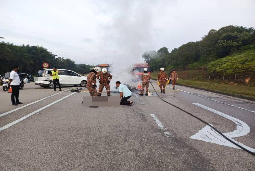 Seorang lelaki dilaporkan maut selepas motosikal kuasa tinggi ditunggangnya terlibat dalam kemalangan di Kilometer 43.1 Lebuhraya Senai-Desaru menghala ke Penawar pada Khamis.