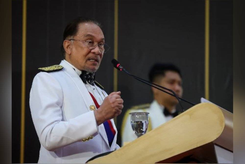 Anwar berucap pada Majlis Makan Malam Beristiadat Suruhanjaya Pencegahan Rasuah Malaysia (SPRM) 2025 di World Trade Centre Kuala Lumpur malam ini. Foto Bernama